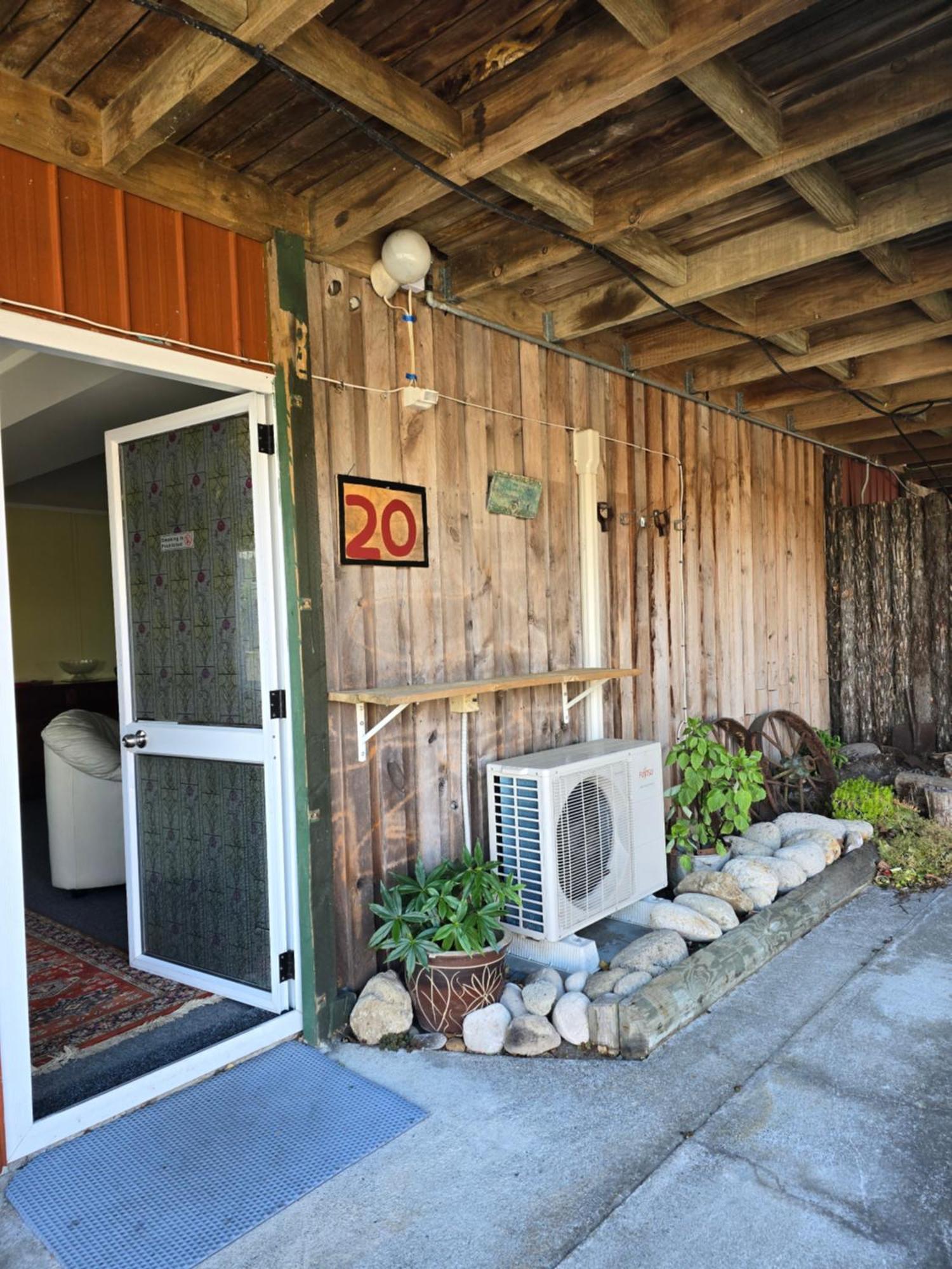 Villa The Redbarn à Turangi Extérieur photo